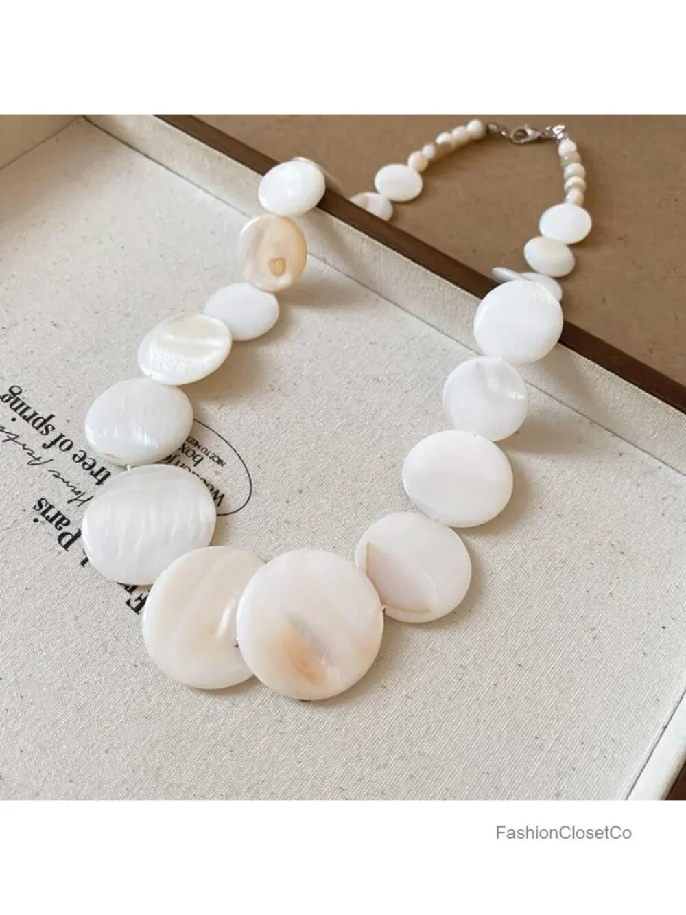 Chunky Shell Disc Beaded Collar Necklace for Women Boho Adjustable Choker